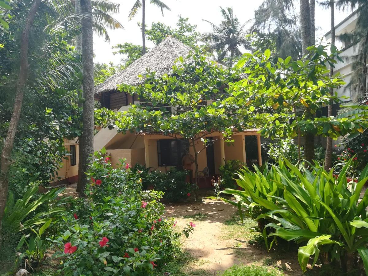 Sukriti Beach Resort Varkala Kültér fotó