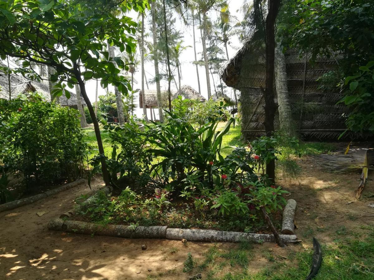 Sukriti Beach Resort Varkala Kültér fotó