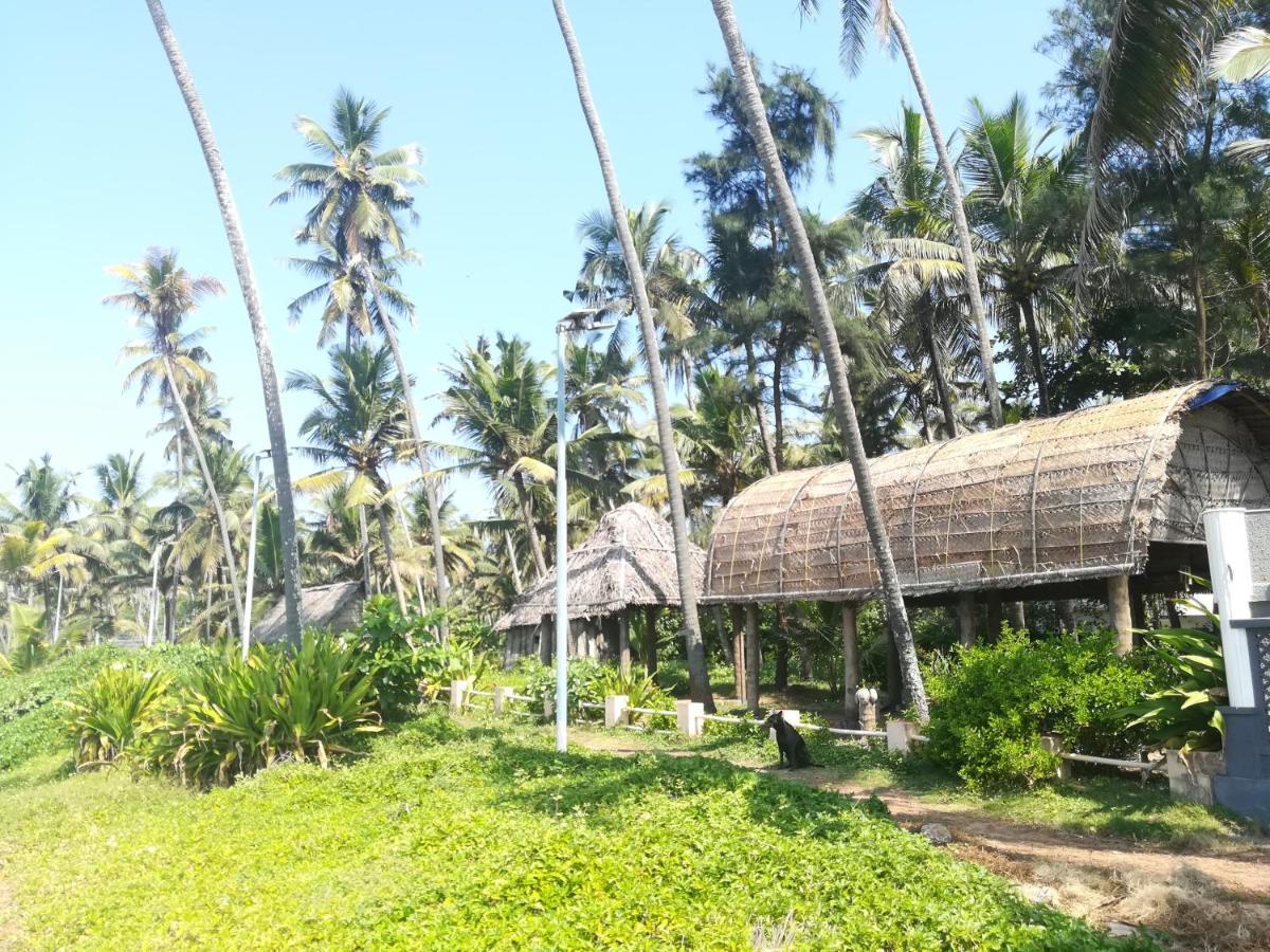 Sukriti Beach Resort Varkala Kültér fotó