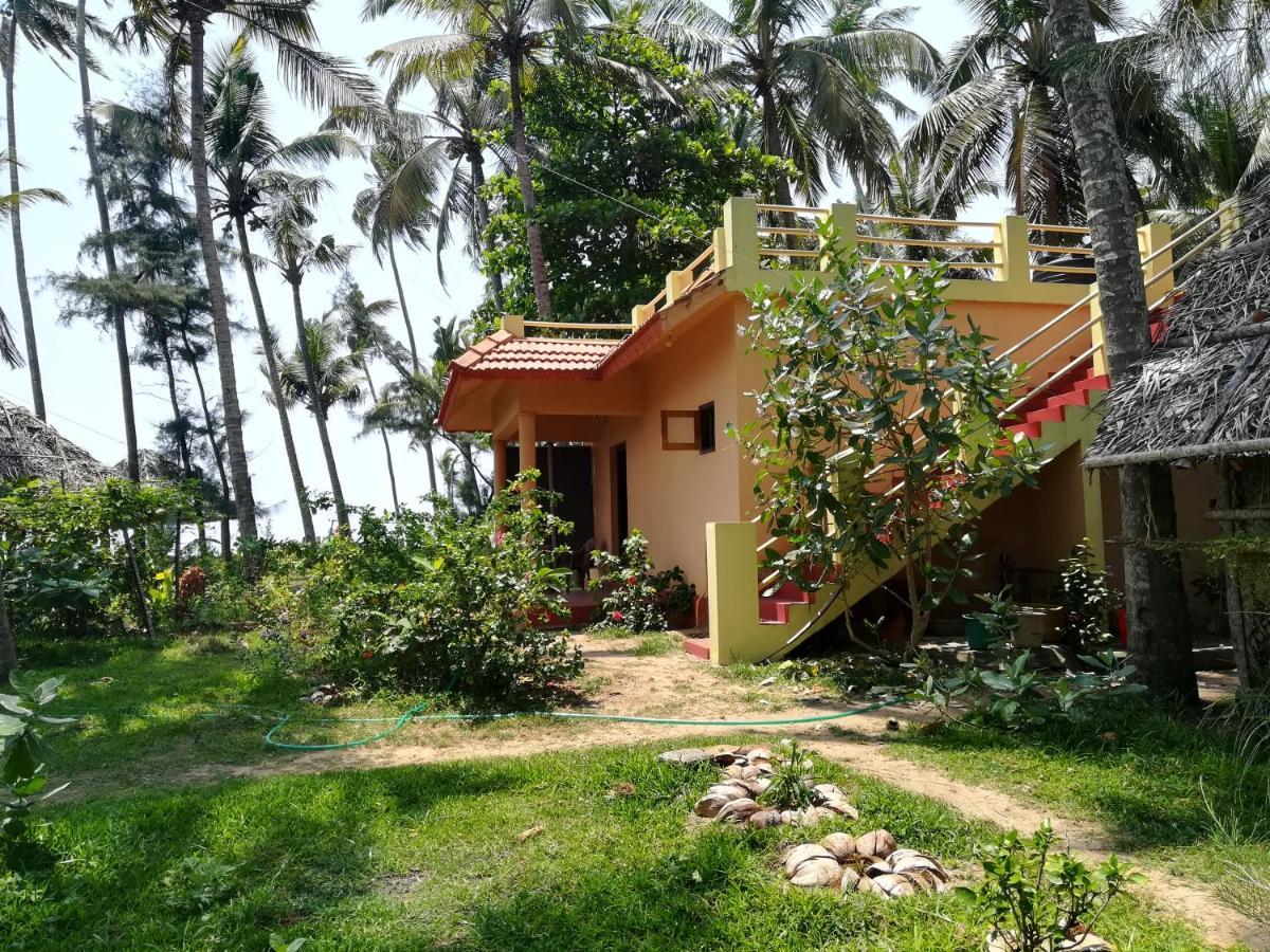 Sukriti Beach Resort Varkala Kültér fotó