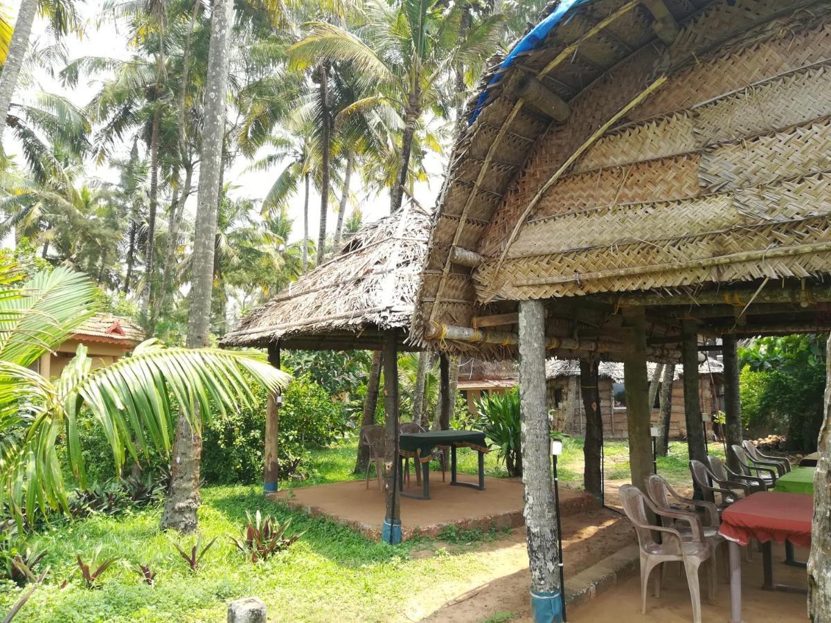 Sukriti Beach Resort Varkala Kültér fotó