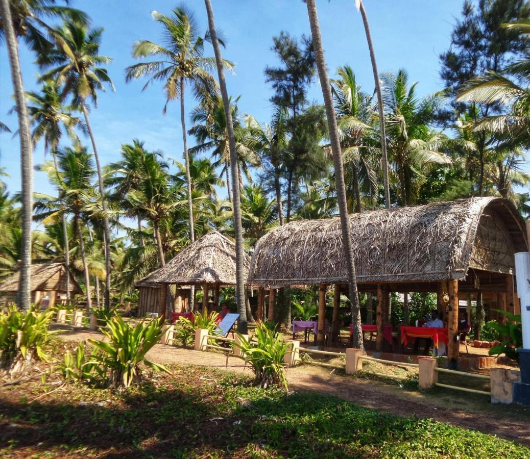 Sukriti Beach Resort Varkala Kültér fotó