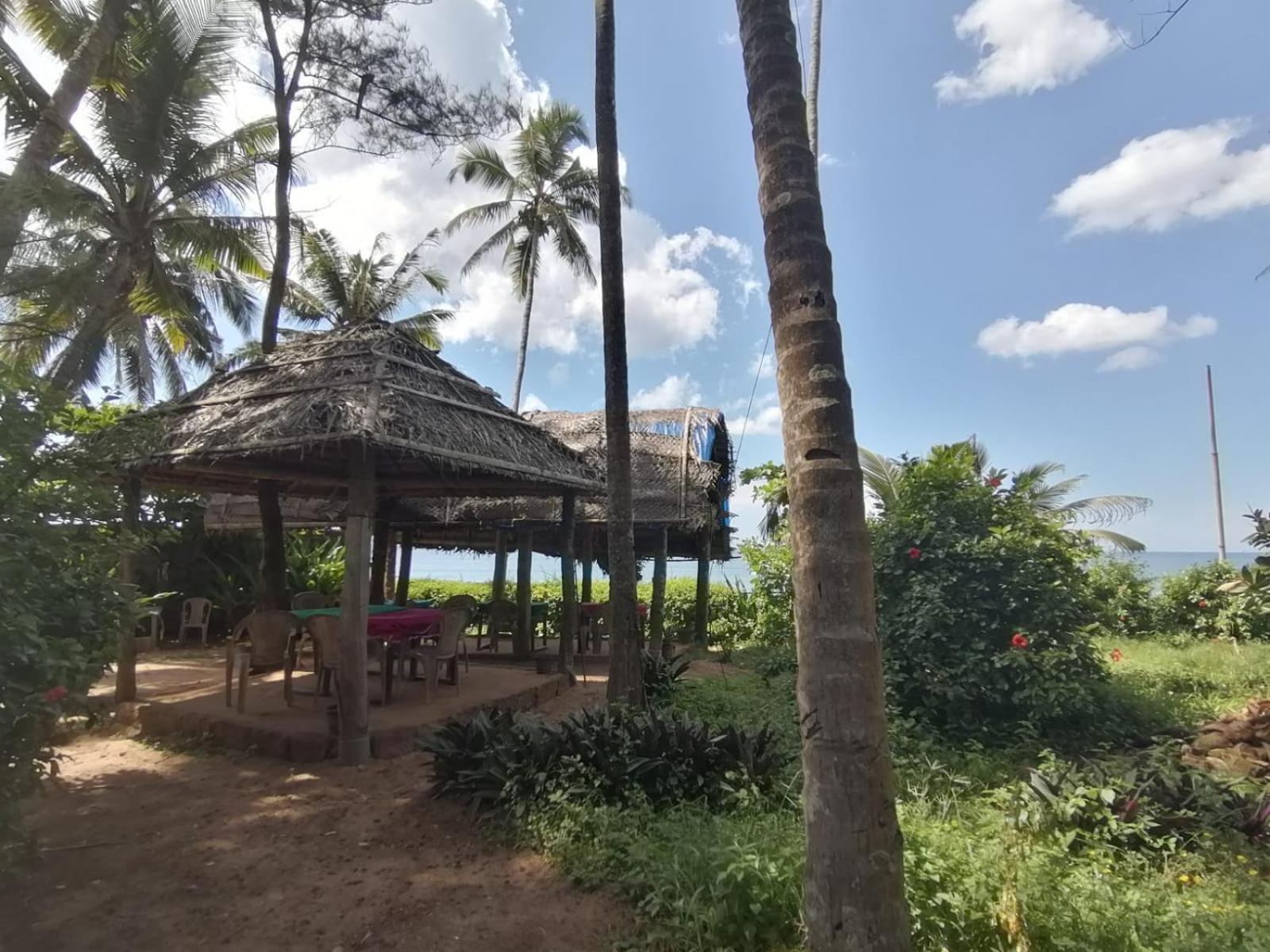 Sukriti Beach Resort Varkala Kültér fotó