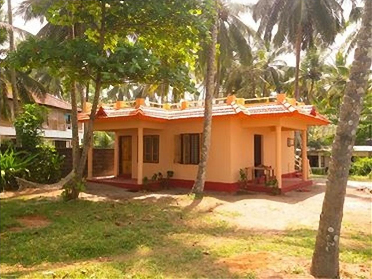 Sukriti Beach Resort Varkala Kültér fotó