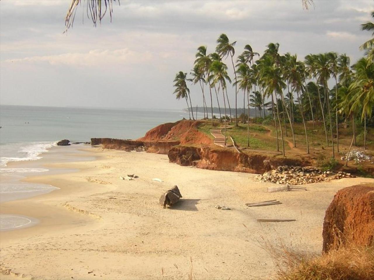 Sukriti Beach Resort Varkala Kültér fotó