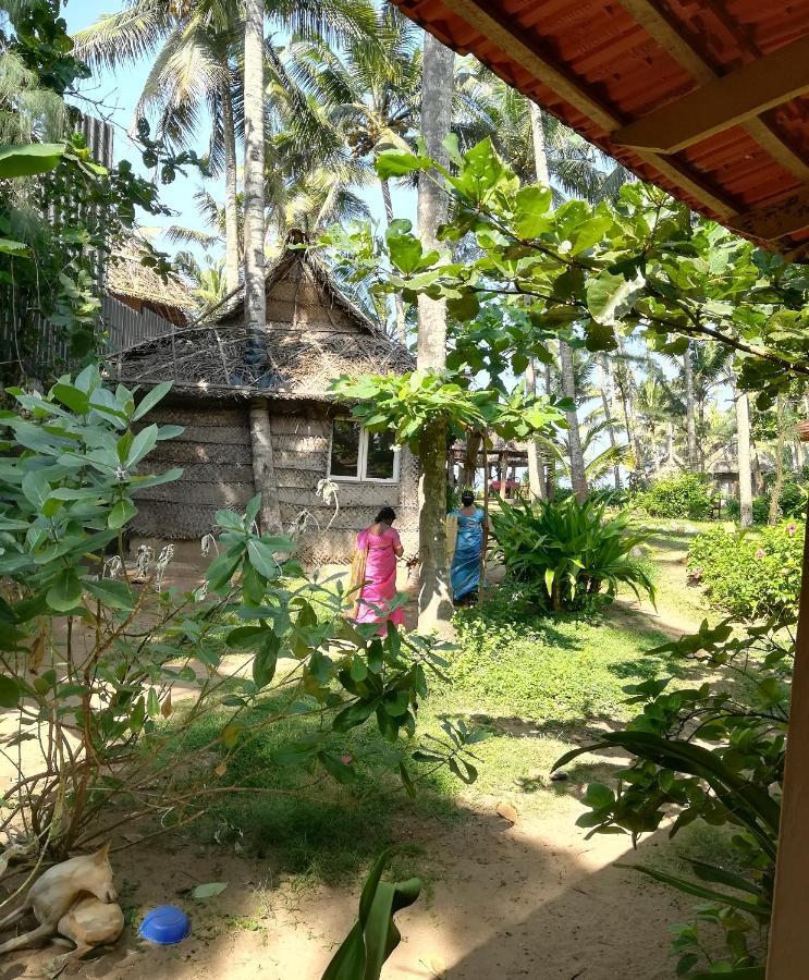 Sukriti Beach Resort Varkala Kültér fotó