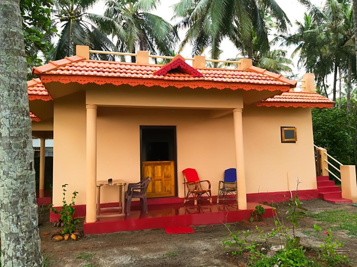 Sukriti Beach Resort Varkala Kültér fotó