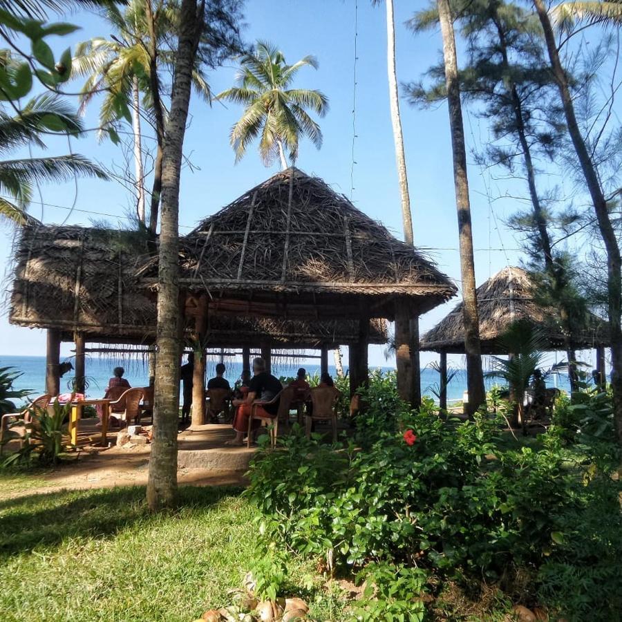 Sukriti Beach Resort Varkala Kültér fotó