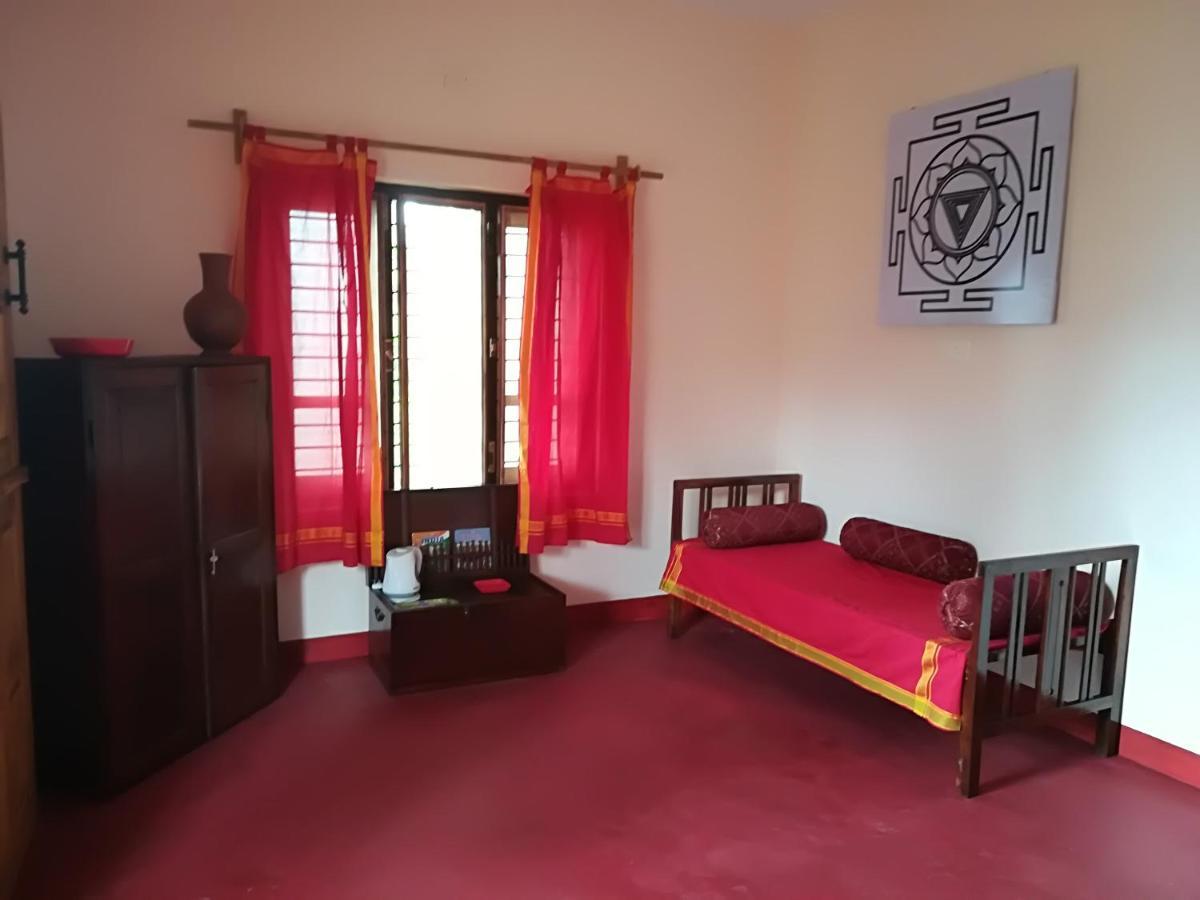 Sukriti Beach Resort Varkala Kültér fotó